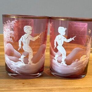 Mary Gregory pink glass Set of 2 glasses gobelets